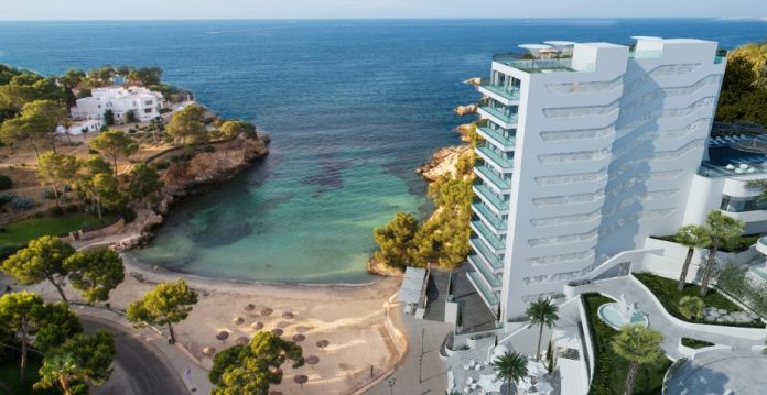 Iberostar abre en Mallorca su cuatro hotel en España de su marca más lujosa