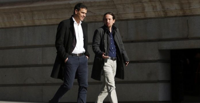 Sánchez e Iglesias, el miércoles junto al Congreso.