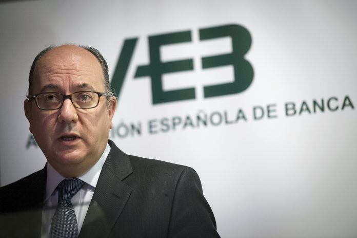 José María Roldán, presidente de la AEB, ha hablado acerca de las comisiones bancarias